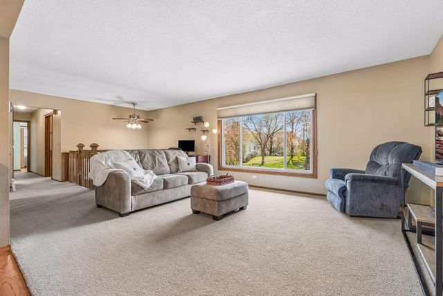 8116 28th Avenue N, New Hope, MN 55427
