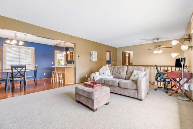 8116 28th Avenue N, New Hope, MN 55427