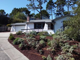 5 Stratford Place, Monterey, CA 93940