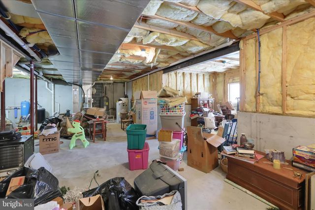 10 AUSTIN DR, Robesonia, PA 19551