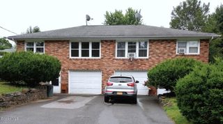 26 Quarry Drive, Colonie, NY 12205
