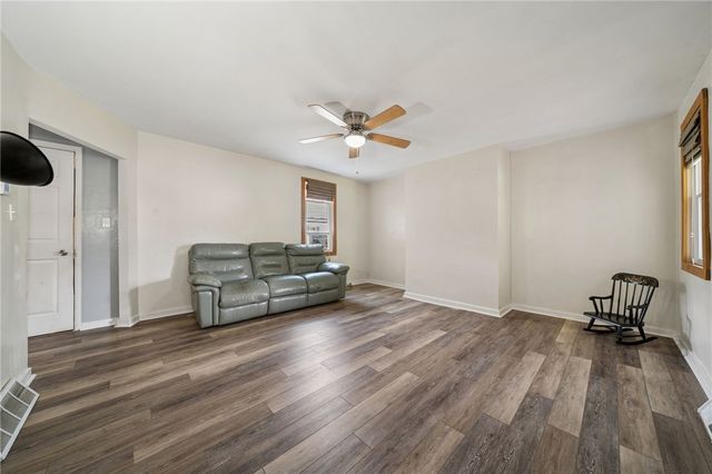 114 Hayden Ln, West Newton, PA 15089