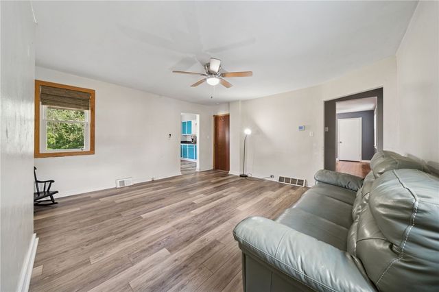 114 Hayden Ln, West Newton, PA 15089