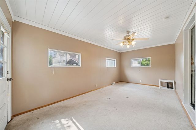 114 Hayden Ln, West Newton, PA 15089