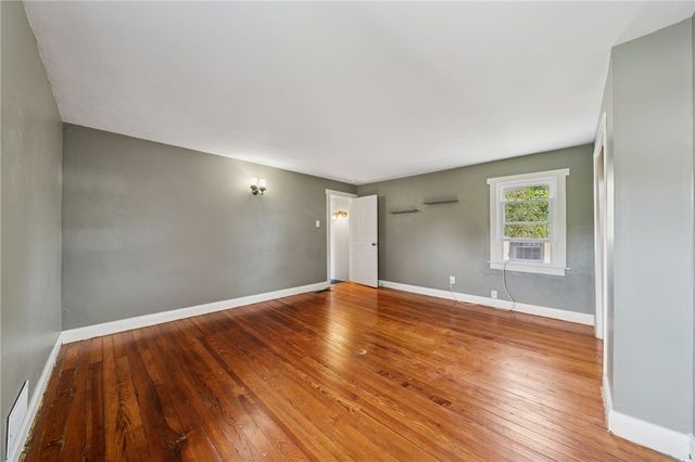 114 Hayden Ln, West Newton, PA 15089