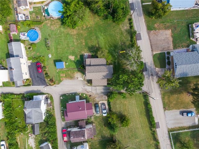 114 Hayden Ln, West Newton, PA 15089