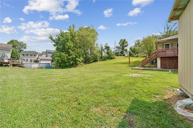 114 Hayden Ln, West Newton, PA 15089