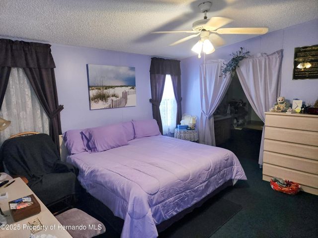 14440 rialto Avenue, Brooksville, FL 34613