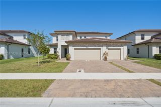 4372 SW 122nd Ter, Davie, FL 33330