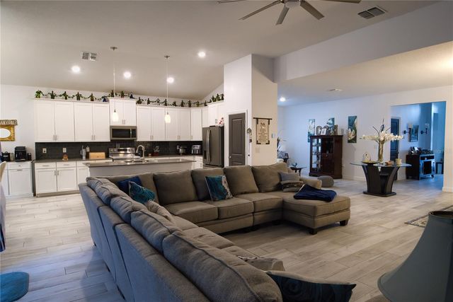 2053 CAMDEN LOOP, Davenport, FL 33837