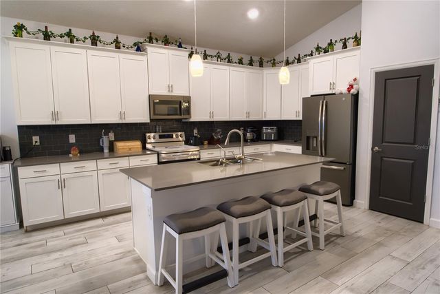 2053 CAMDEN LOOP, Davenport, FL 33837