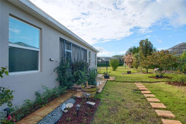 2053 CAMDEN LOOP, Davenport, FL 33837