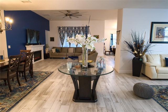 2053 CAMDEN LOOP, Davenport, FL 33837