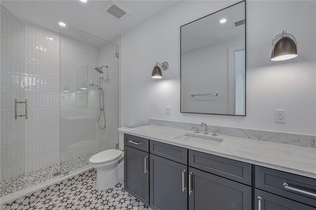 810 Elm CT, Marco Island, FL 34145