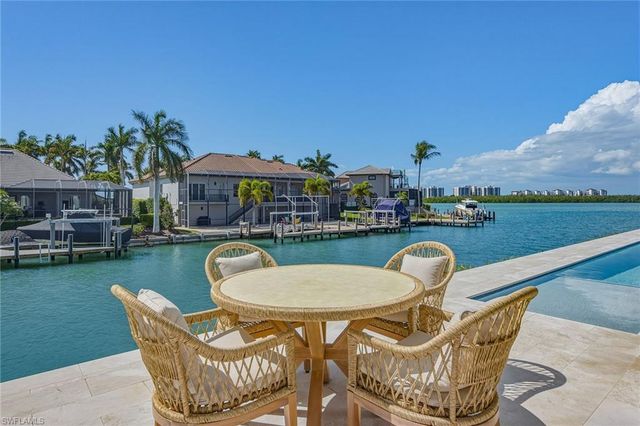 810 Elm CT, Marco Island, FL 34145