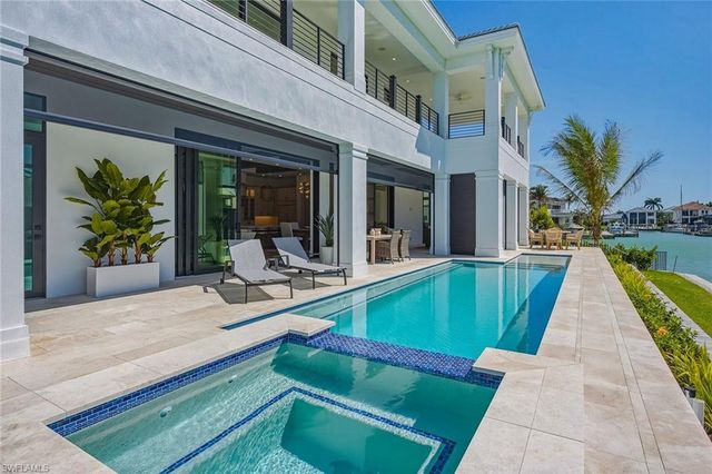 810 Elm CT, Marco Island, FL 34145