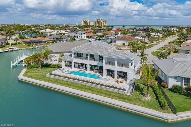 810 Elm CT, Marco Island, FL 34145