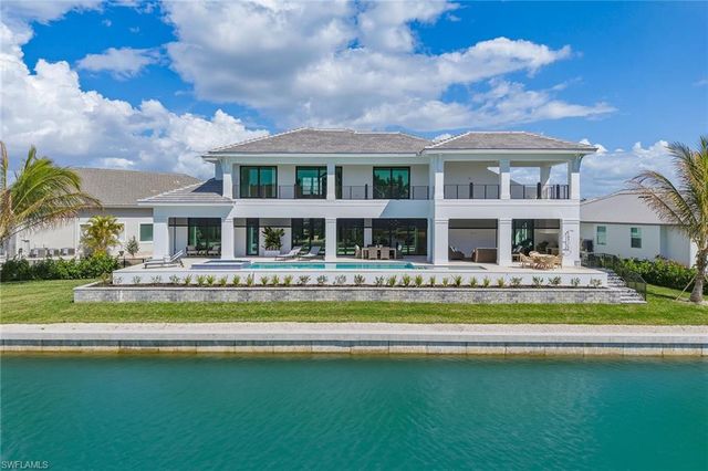 810 Elm CT, Marco Island, FL 34145
