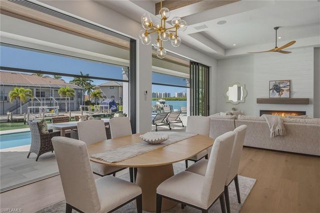 810 Elm CT, Marco Island, FL 34145