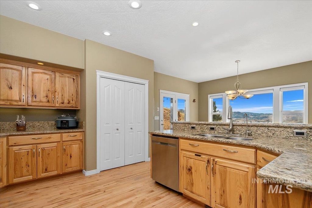 12 Coyote Point, Horseshoe Bend, ID 83629 photo 17