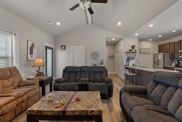 35 Francis Drive, Bella Vista, AR 72715