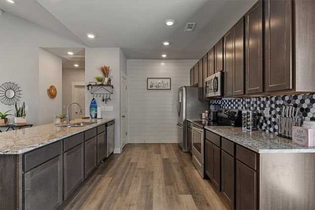 35 Francis Drive, Bella Vista, AR 72715