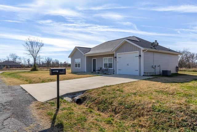 35 Francis Drive, Bella Vista, AR 72715