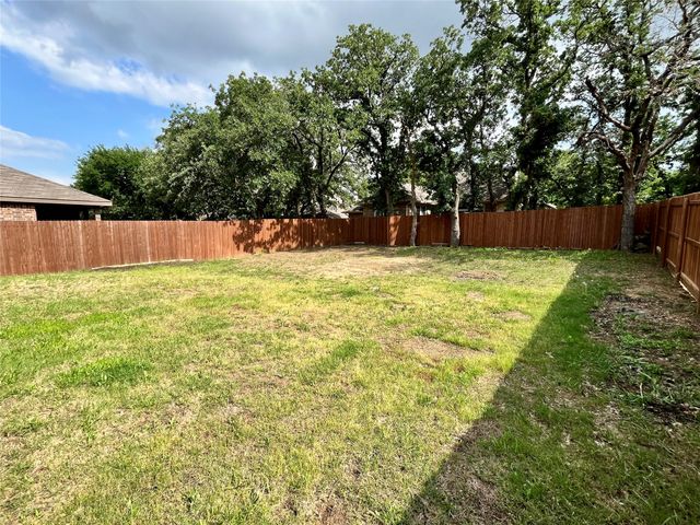 2304 Lattimore Street, Denton, TX 76209