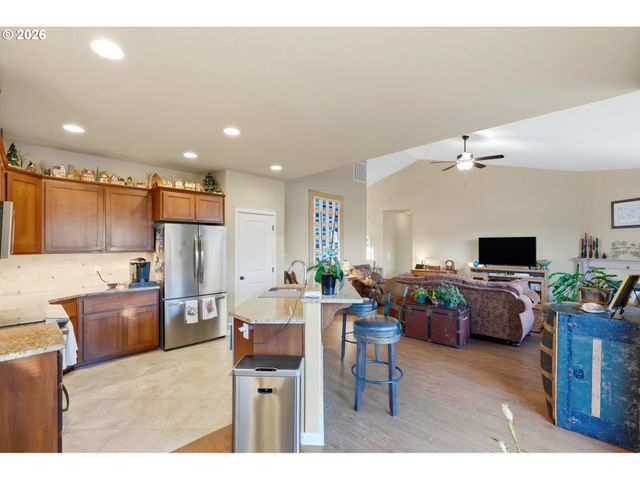 405 S BALM St, Yamhill, OR 97148