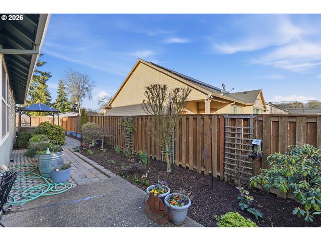 405 S BALM St, Yamhill, OR 97148