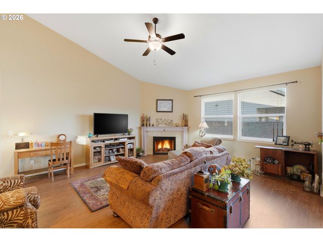 405 S BALM St, Yamhill, OR 97148