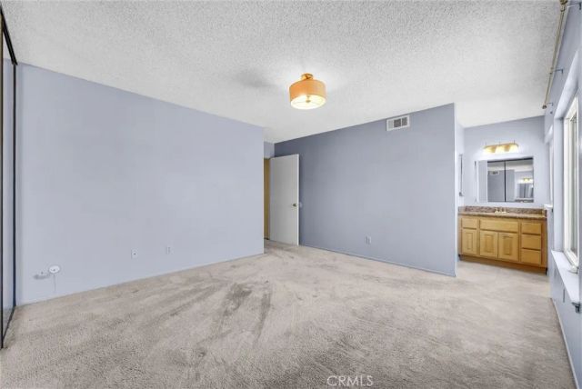 896 N Arrowhead, Rialto, CA 92376