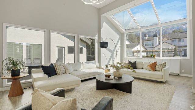 1 QUIETWOOD LN, Sandy, UT 84092