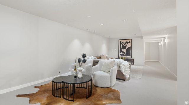 1 QUIETWOOD LN, Sandy, UT 84092