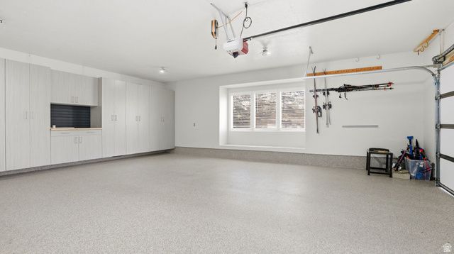 1 QUIETWOOD LN, Sandy, UT 84092