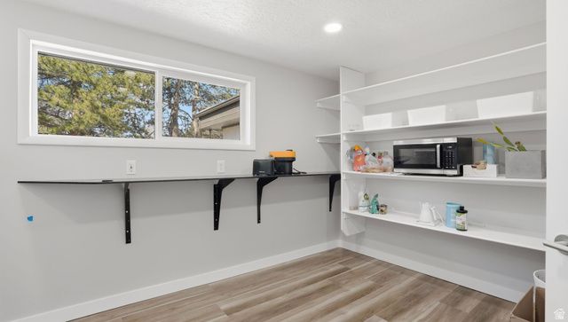 1 QUIETWOOD LN, Sandy, UT 84092