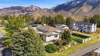 1 QUIETWOOD LN, Sandy, UT 84092