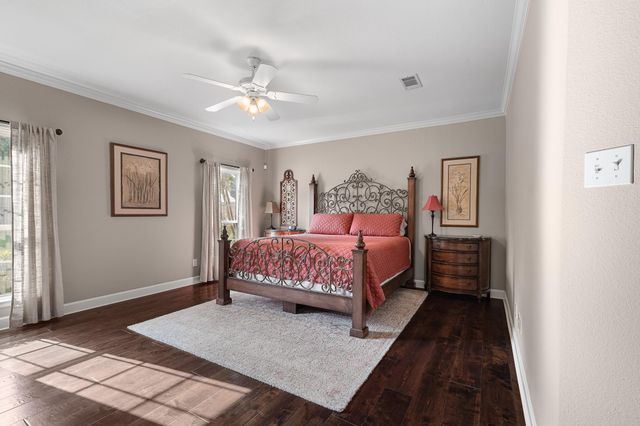 603 Renaldo Street, Dickinson, TX 77539
