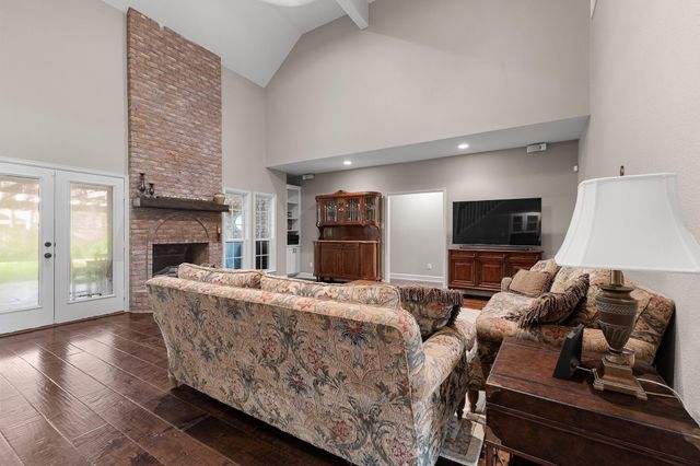 603 Renaldo Street, Dickinson, TX 77539