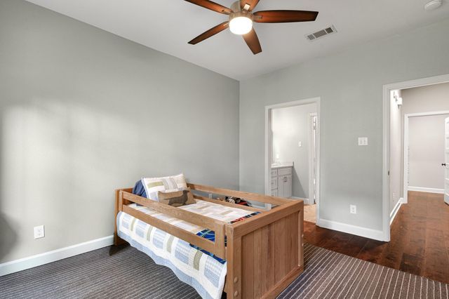 603 Renaldo Street, Dickinson, TX 77539