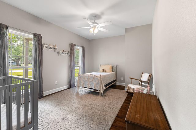 603 Renaldo Street, Dickinson, TX 77539