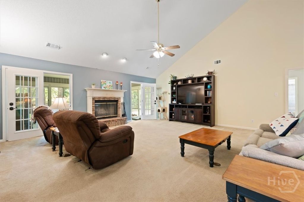 Image 11 of property listing at 22651 Ga Highway 144, Richmond Hill, GA 31324