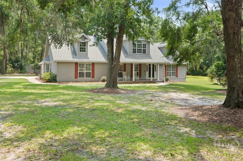 Image 2 of property listing at 22651 Ga Highway 144, Richmond Hill, GA 31324