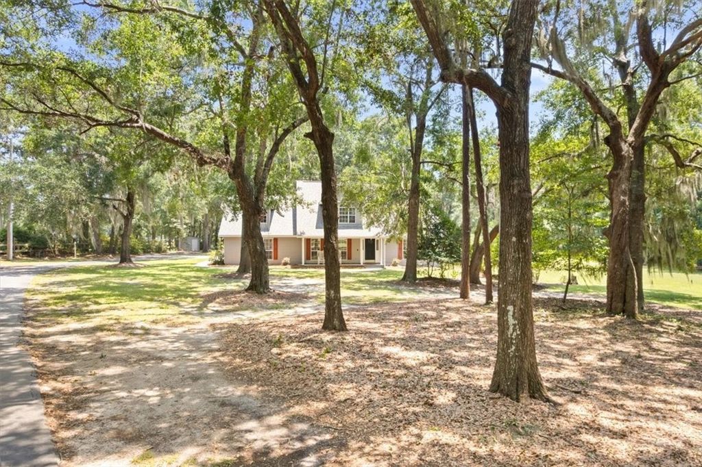 Image 3 of property listing at 22651 Ga Highway 144, Richmond Hill, GA 31324