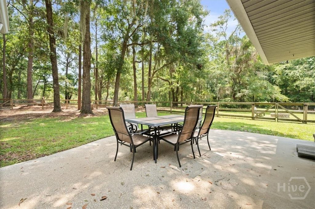 Image 31 of property listing at 22651 Ga Highway 144, Richmond Hill, GA 31324