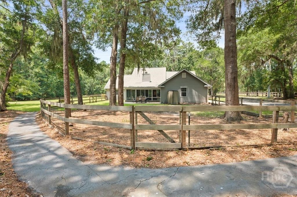 Image 33 of property listing at 22651 Ga Highway 144, Richmond Hill, GA 31324
