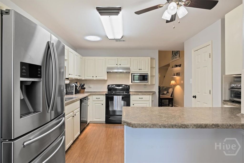 Image 8 of property listing at 22651 Ga Highway 144, Richmond Hill, GA 31324