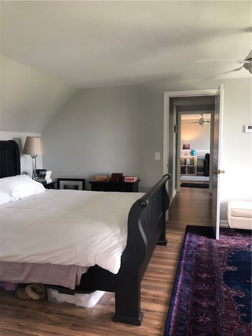 135 Spring Hill Road, Portsmouth, RI 02871