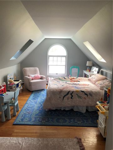 135 Spring Hill Road, Portsmouth, RI 02871