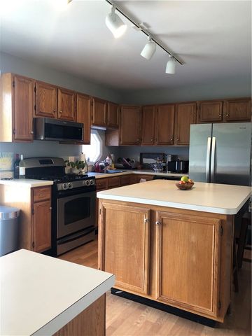 135 Spring Hill Road, Portsmouth, RI 02871